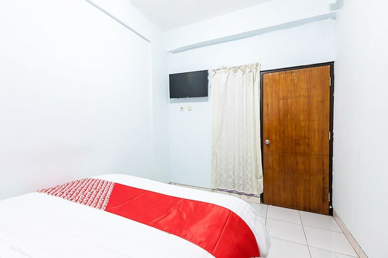 Hotel Oyo 1516 Cemara Gading Syariah