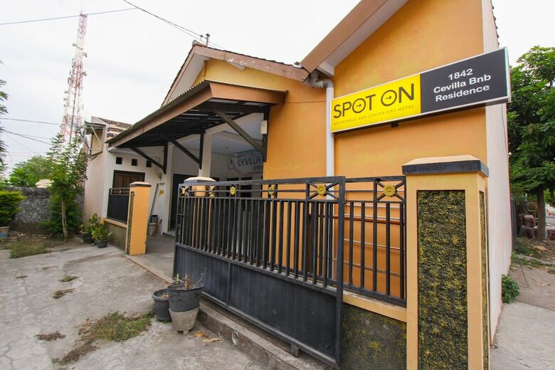 Hotel Spot On 1842 Cevilla Bnb Residence
