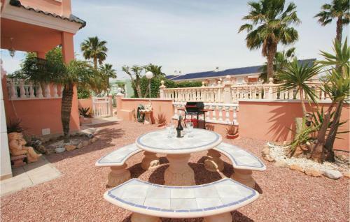 Three-bedroom Holiday Home In Santa Pola
