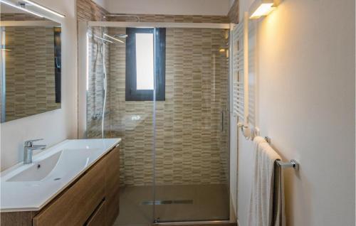 Three-bedroom Holiday Home In Vidreres