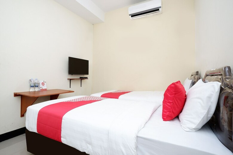 Hotel Oyo 1815 Gatsu Residence