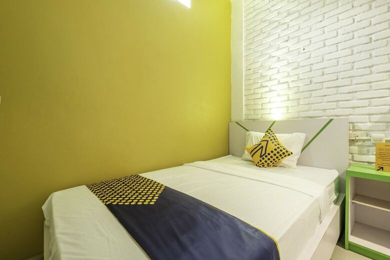 Hotel Spot On 2080 Rumah Kita Residence