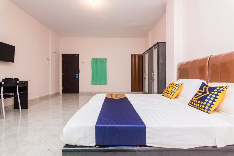 Hostal Oyo 1917 Mamora Homestay