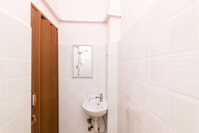 Hostal Oyo 1917 Mamora Homestay