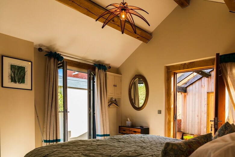 Bed & Breakfast The Room In The Garden