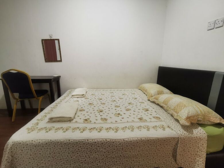Hostal Spot On 90078 Navita Lodge