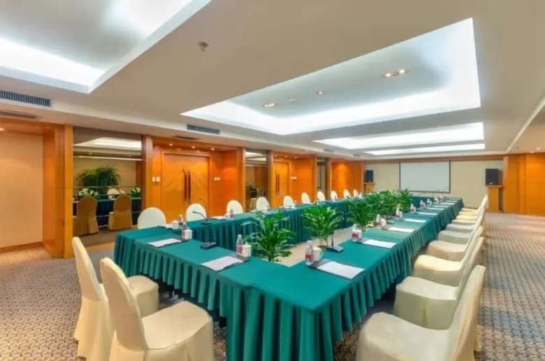 Bolt Hotel Dalian