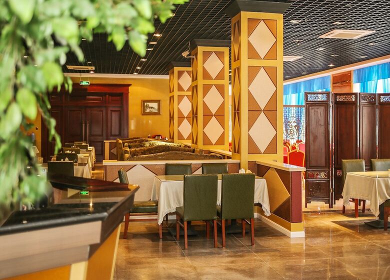 Shanghai Guanjun Hotel