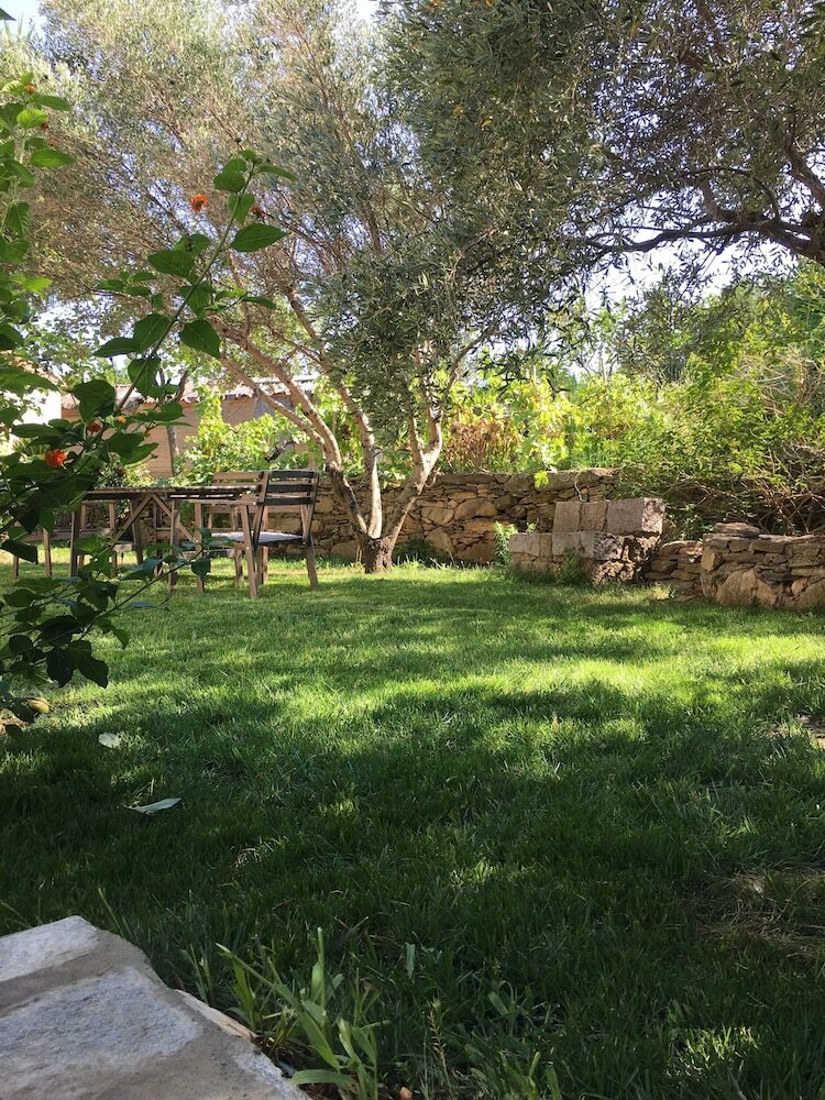 Apartement 120m With Garden In A Villa