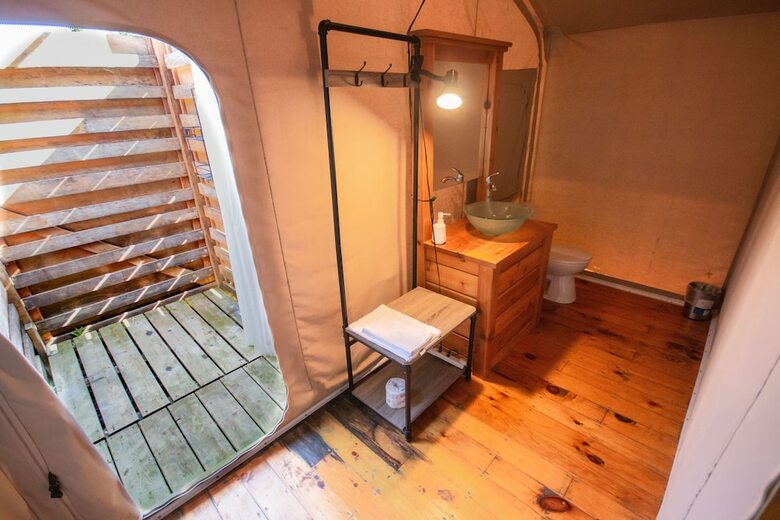 Cabana Long Point Eco-adventures