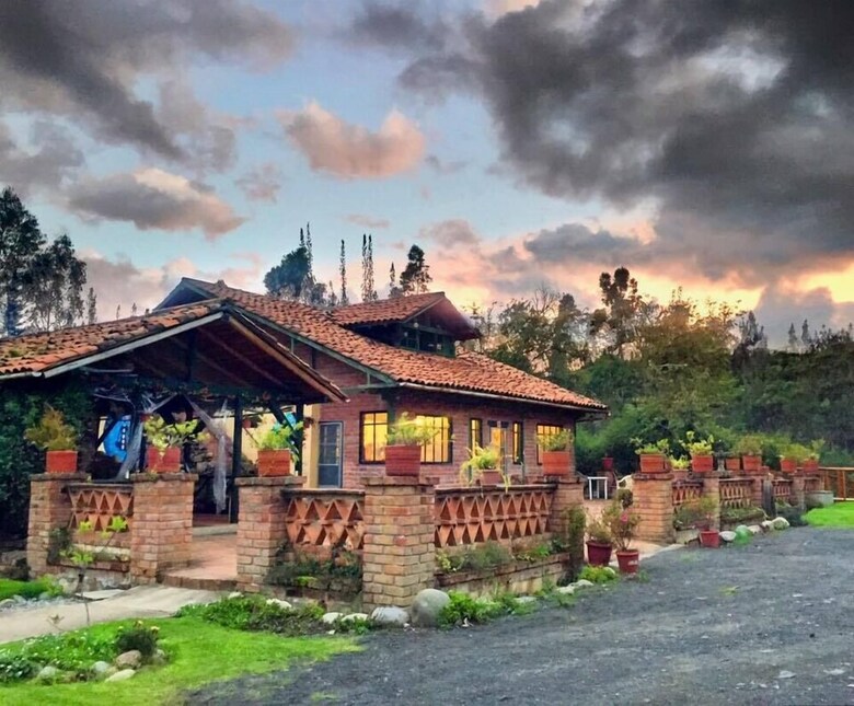 Hostal Gaia Sagrada Ayahuasca Retreat Center