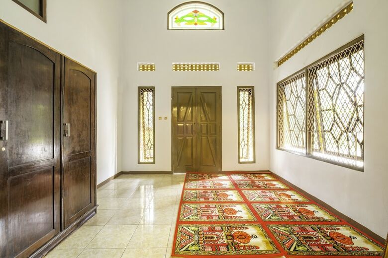 Oyo 2395 Hotel Aden 2 Syariah