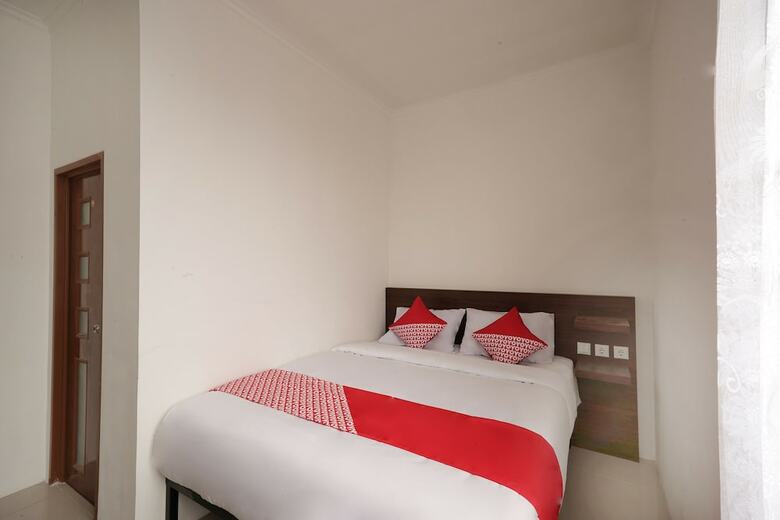 Hotel Oyo 2183 Cibeureum Residence