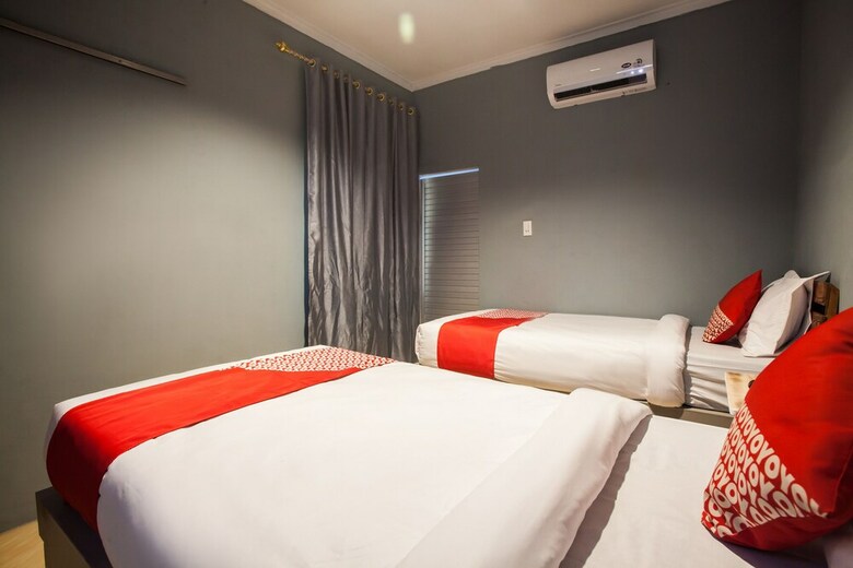 Hostal Oyo 990 Stadion Residence Syariah