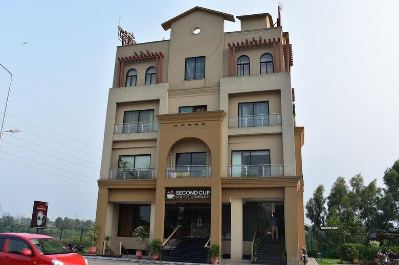 Hotel River View Residency