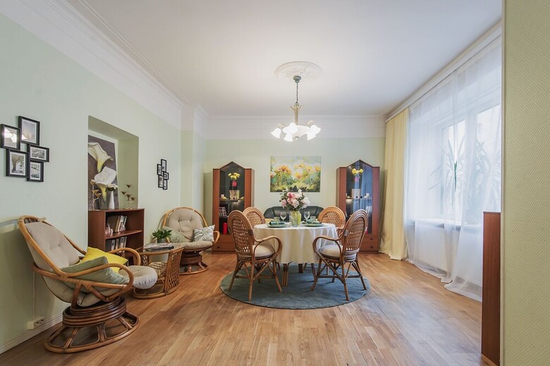 Gm Apartment Staropimenovskii 16