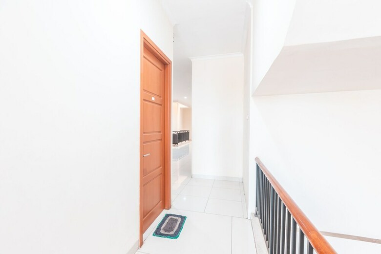 Hotel Oyo 2364 Cempaka Harapan Indah