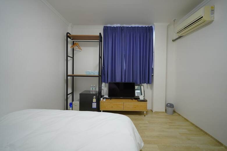 Hostal Guest House Bluemoon - Hostel