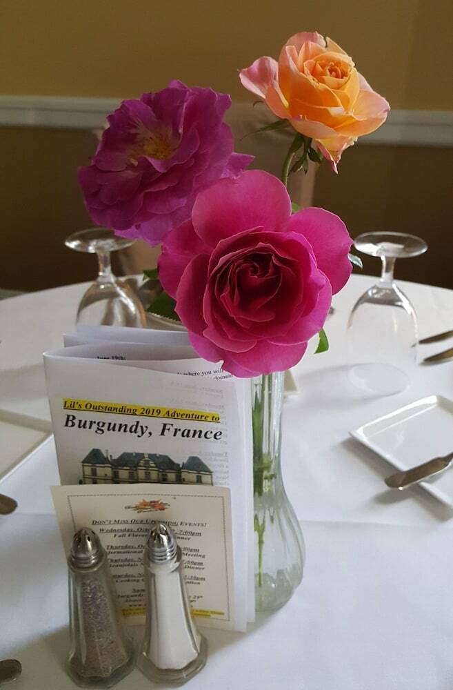 Hotel Burke Manor Inn & Pavilion
