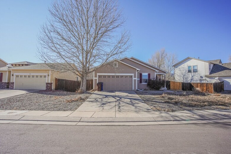 South Side Cos & Ft. Carson Value Stay! Dogs Ok!
