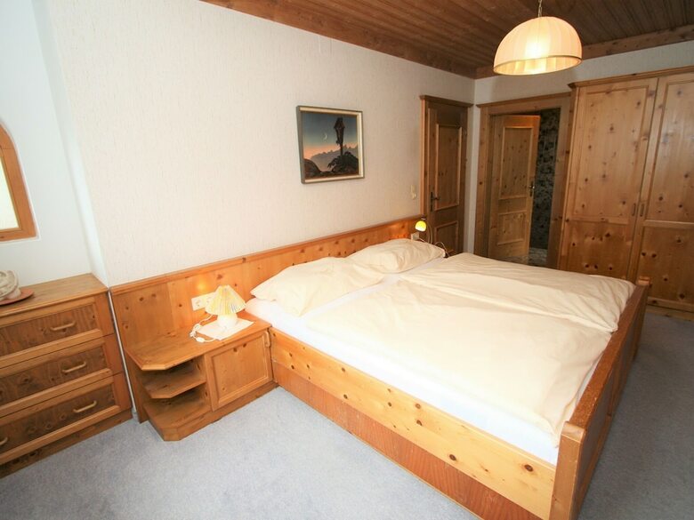 Vintage Apartment In Stuhlfelden With Balcony
