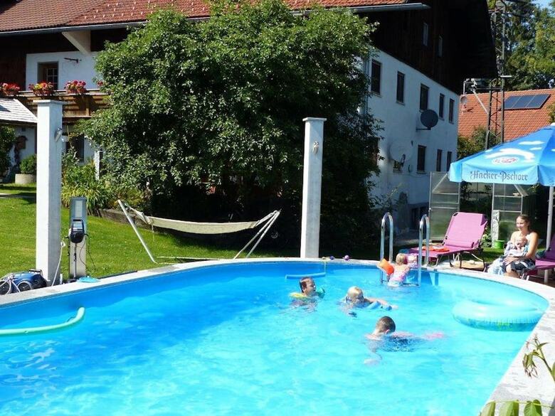 Spacious Apartment In Steingaden Near Ski Area