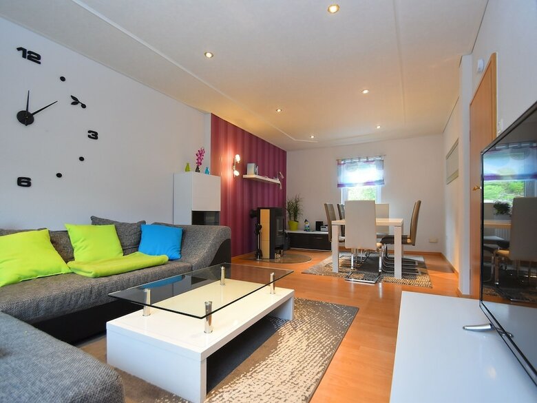 Modern Holiday Home In Deifeld With Private Garden