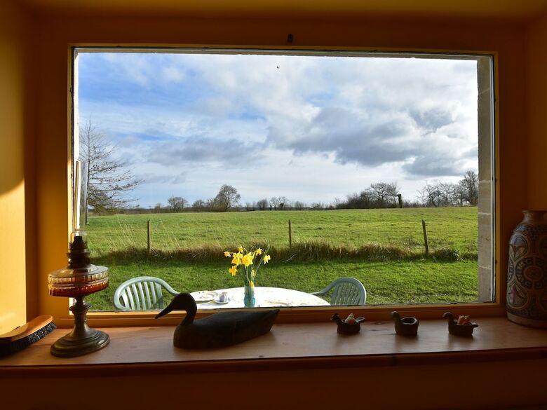 Beautiful Holiday Home With Courtyard In Appeville
