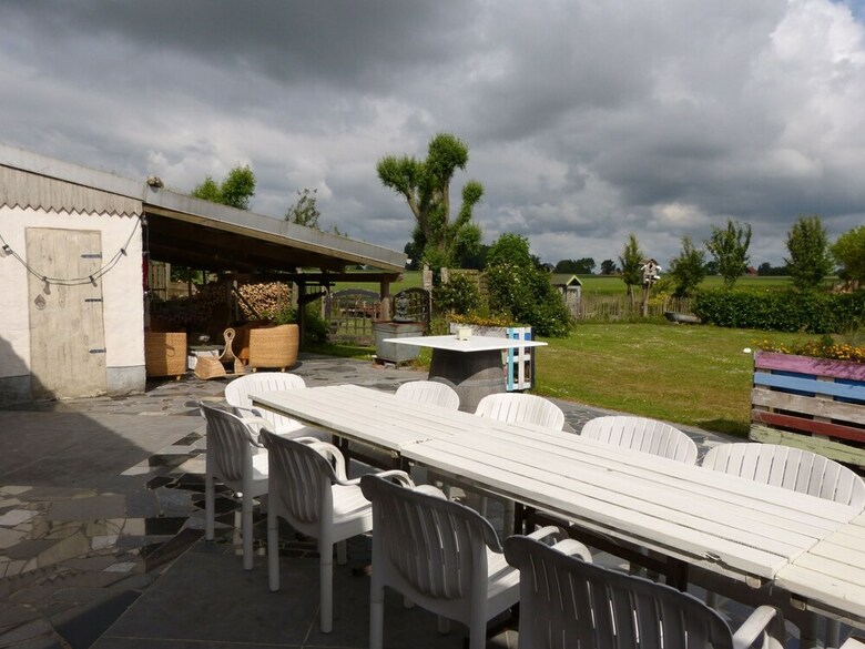Modern Holiday Home In Hondschoote With Garden