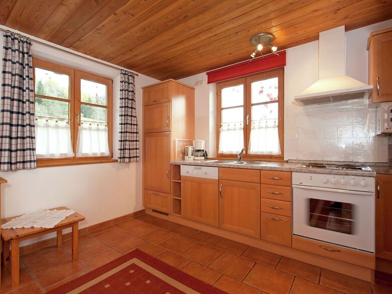 Alluring Apartment In Bad-kohlgrub With Private Garden