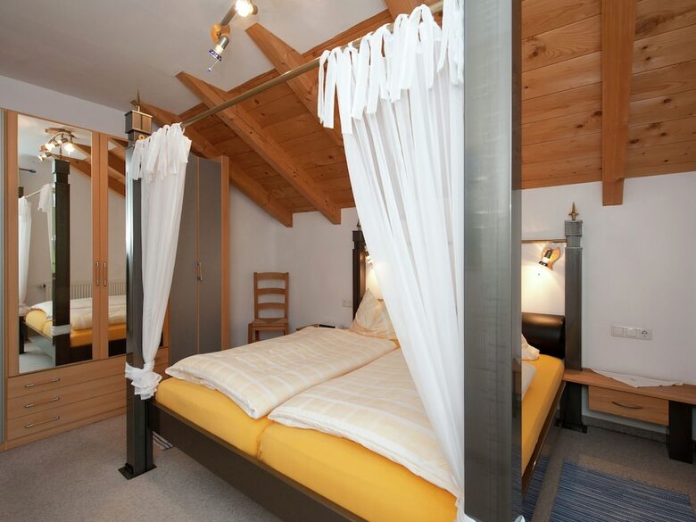 Alluring Apartment In Bad-kohlgrub With Private Garden