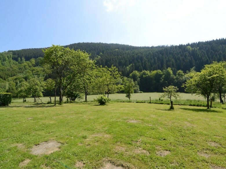 Well Kept Gite, Short Distance From The River And Forest