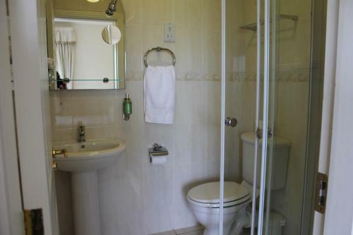 Hostal Cullinan's Seafood Restaurant & Guesthouse