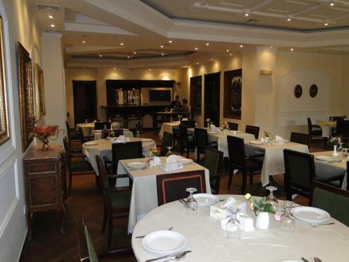 Shanashel Palace Hotel