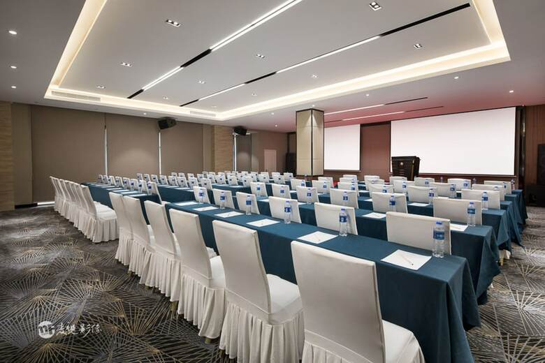 Hotel Ramada By Wyndham Shanghai Pudong