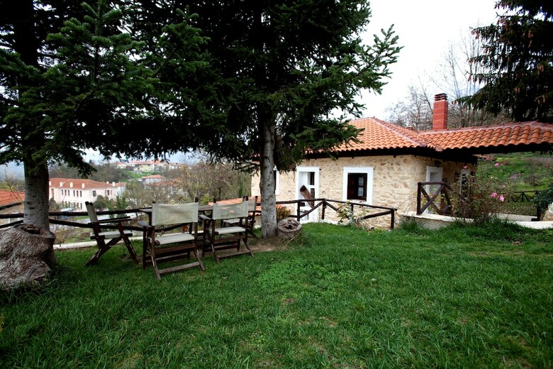 Bed & Breakfast Guest House - To Archontiko