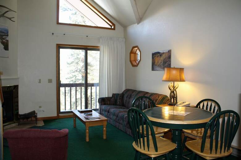 Cascade Village By The Ivy Group