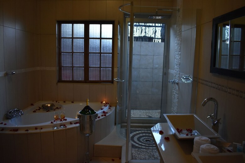 Waterfalls Boutique Hotel