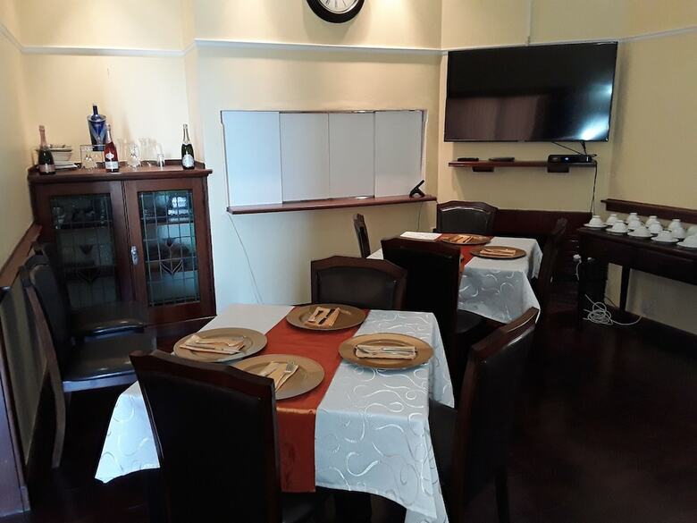 Hotel Kwazi Guest House