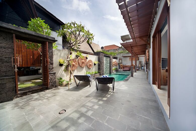 Bed & Breakfast Kusuma Living And Villas