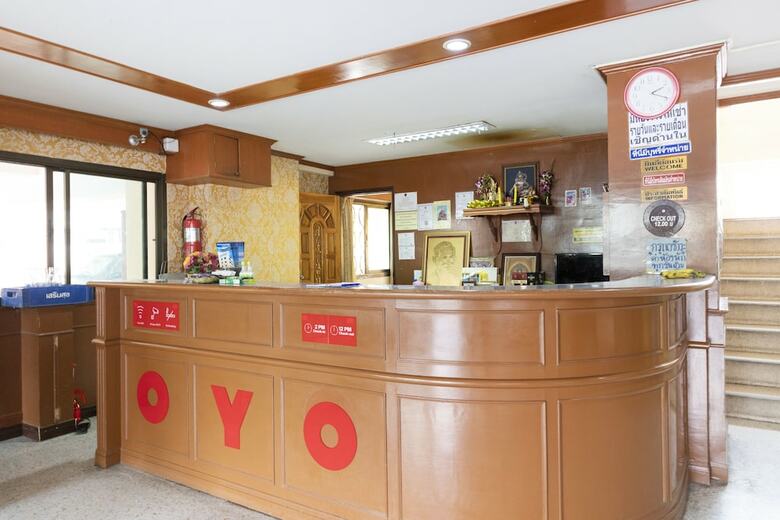 Oyo 702 Chaiyaphruk Grand Hotel
