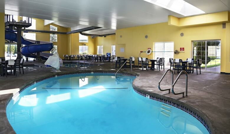 Hotel Ramada By Wyndham Spokane Airport