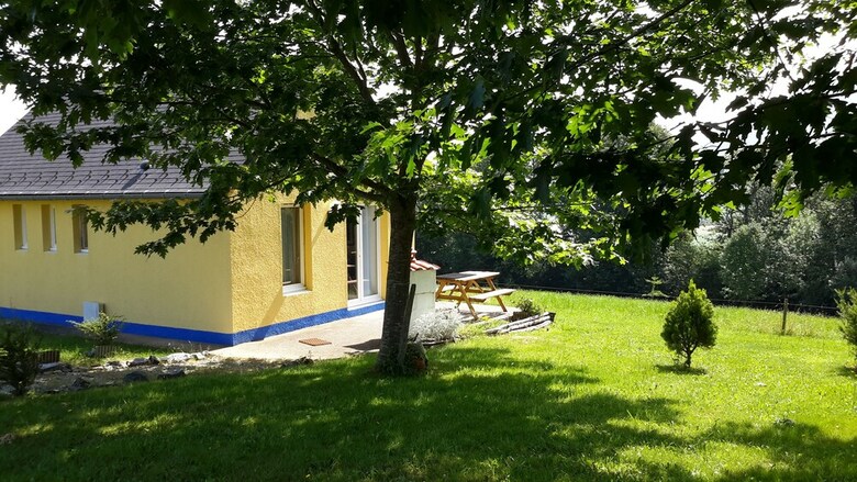 Les Hauts De Hurlevent Cottages
