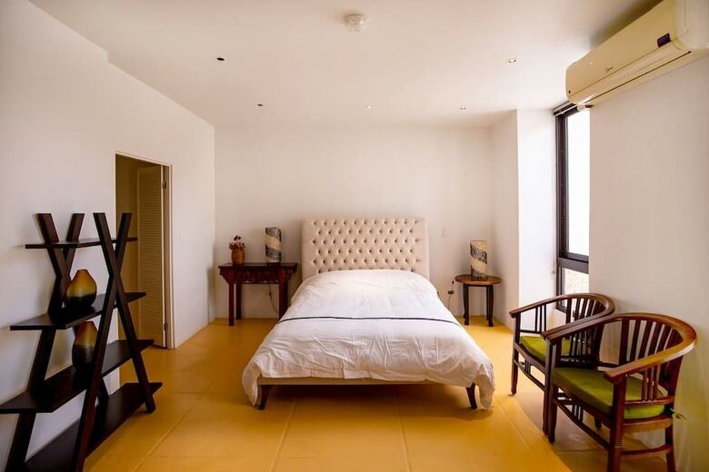 Villa Navy Hill Resort