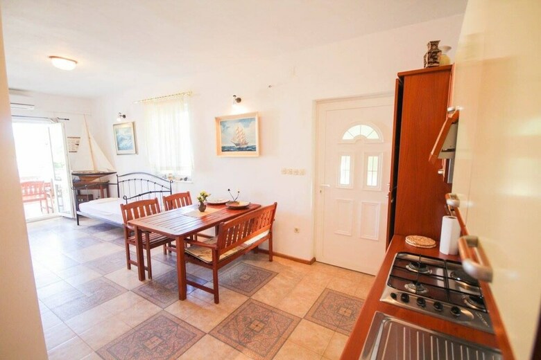 Friends And Family Apartments