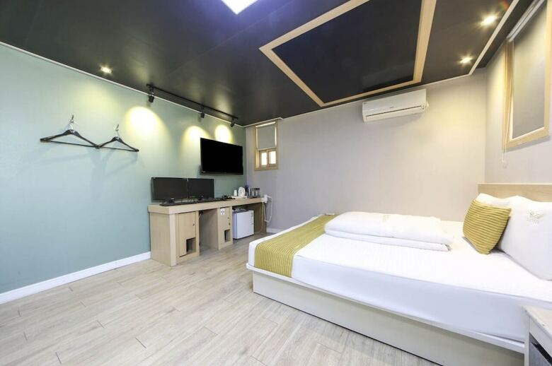 Hotel Z Motel