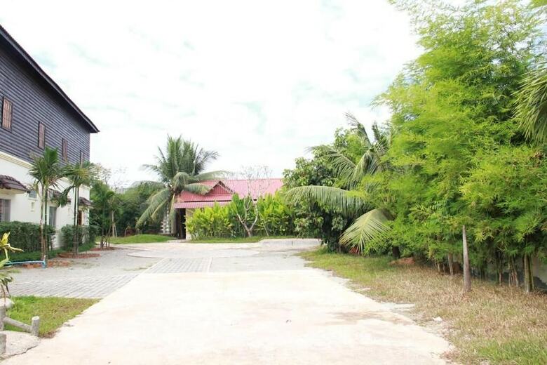 Hotel Donbosco And Vary Guesthouse