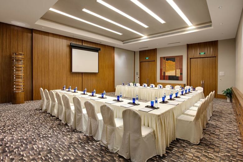Hotel Crowne Plaza Shanghai Harbour City