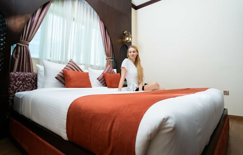Aparthotel First Central Hotel Suites