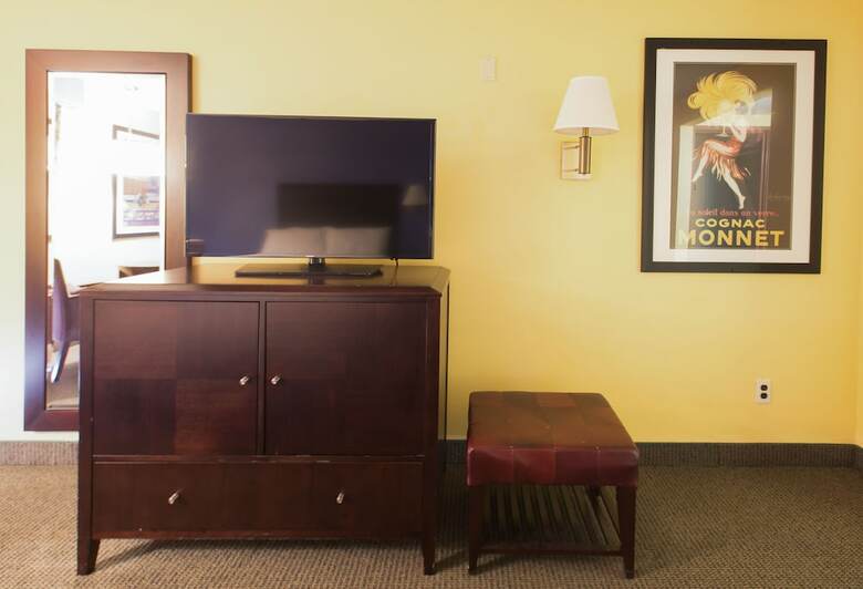 Hotel Tidewater Inn